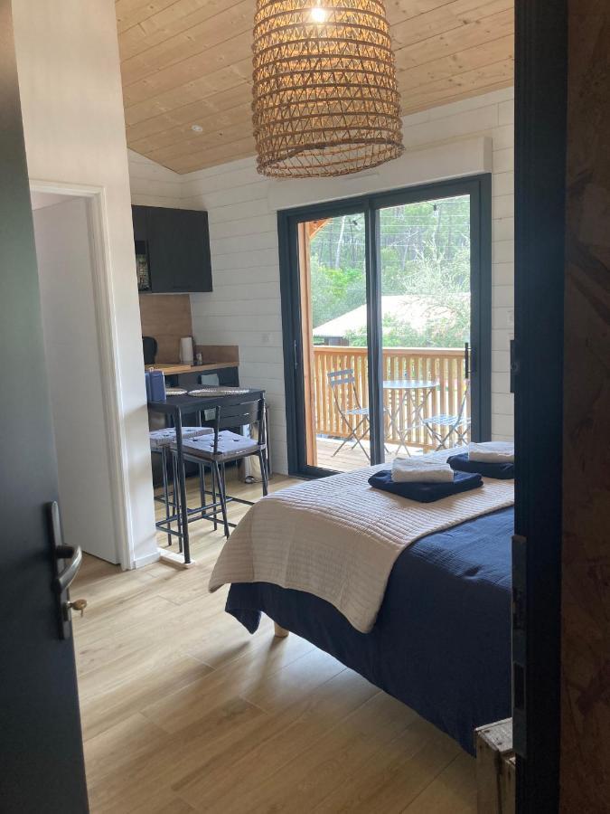 Les Ptits Nids Du Lac Lacanau Habitación foto
